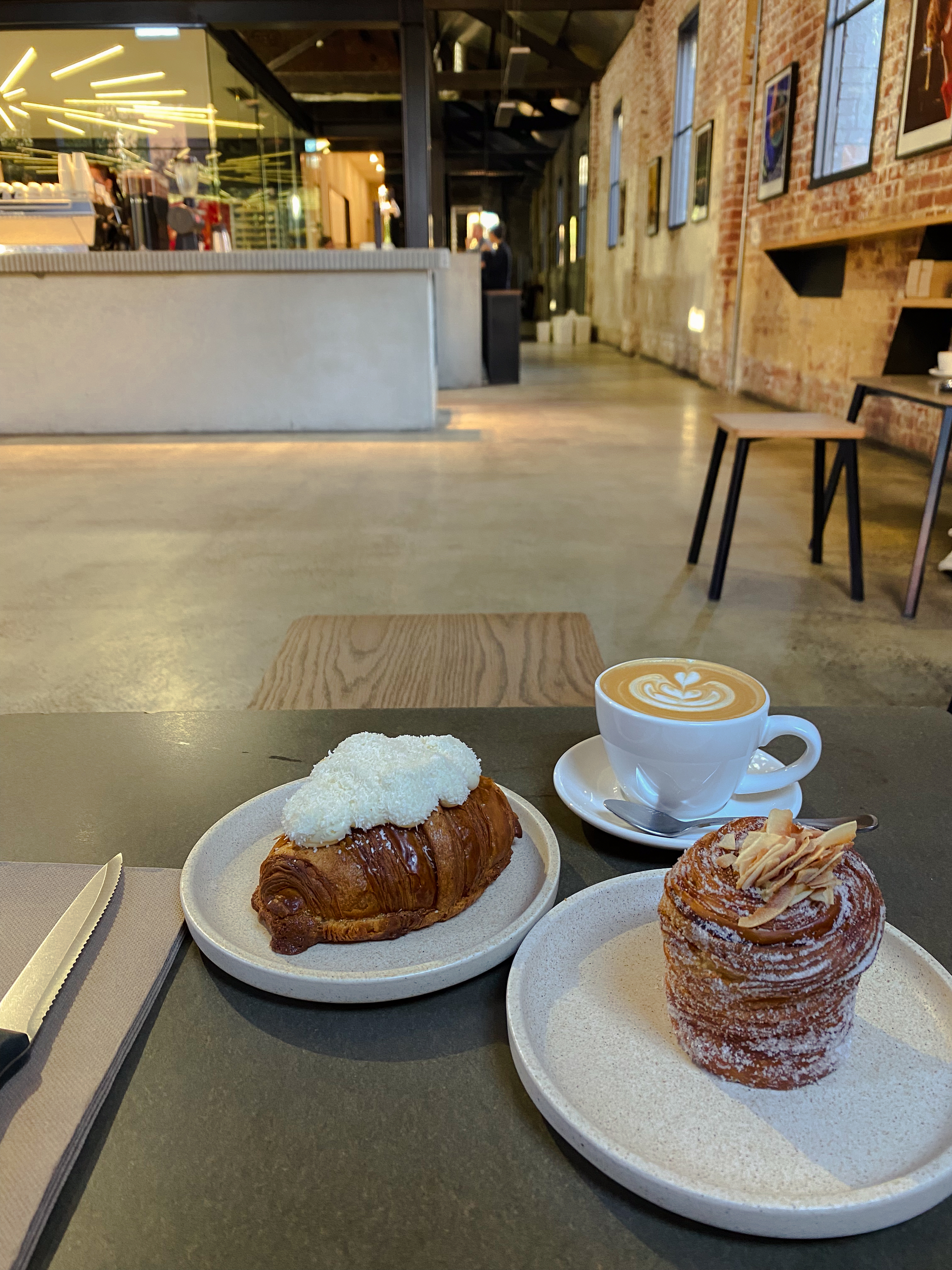 Lune Croissanterie Fitzroy
              